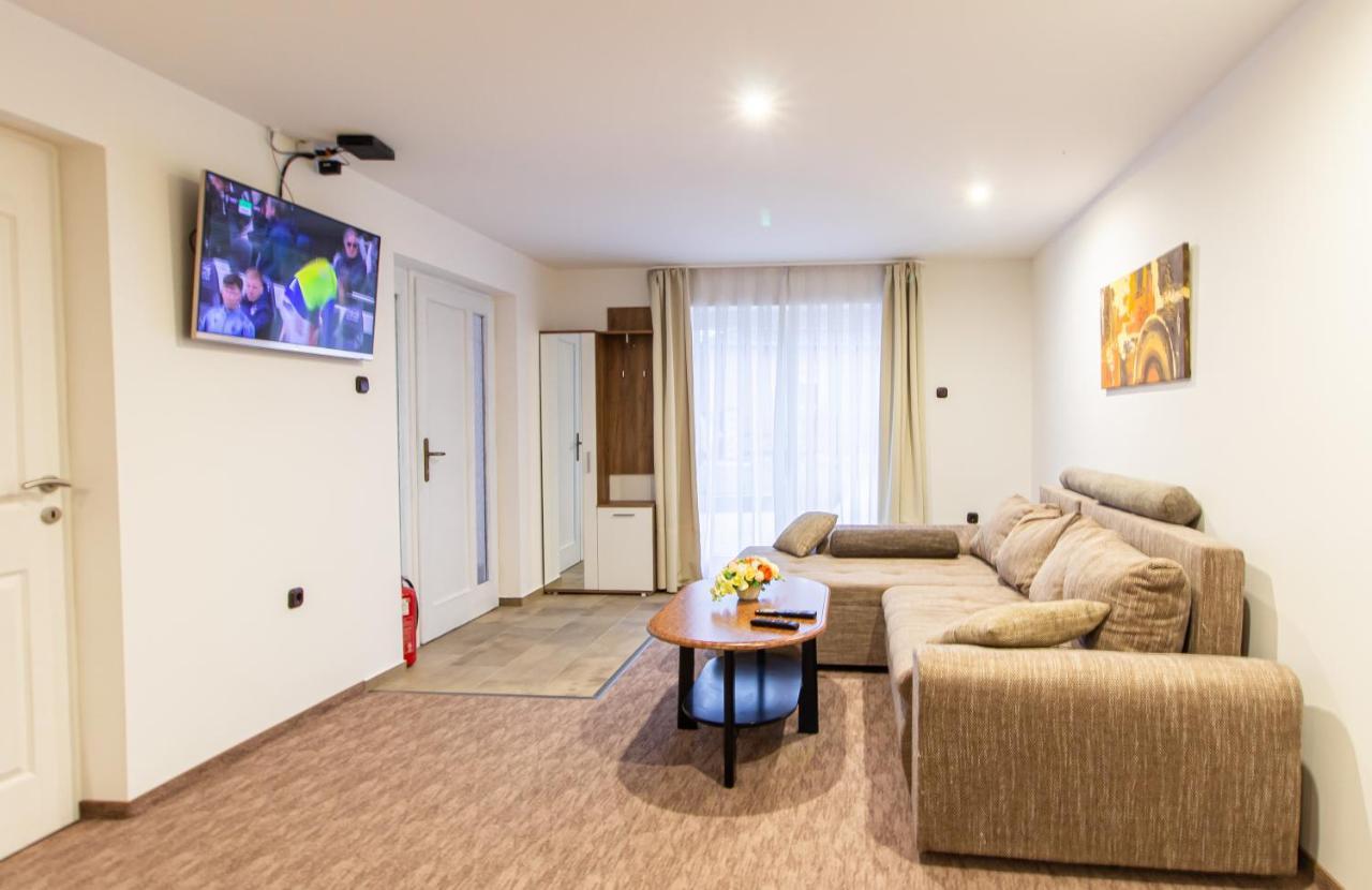 Deli Terasz A Apartman Free Parking, Self-Check-In Anytime Győr Exterior foto